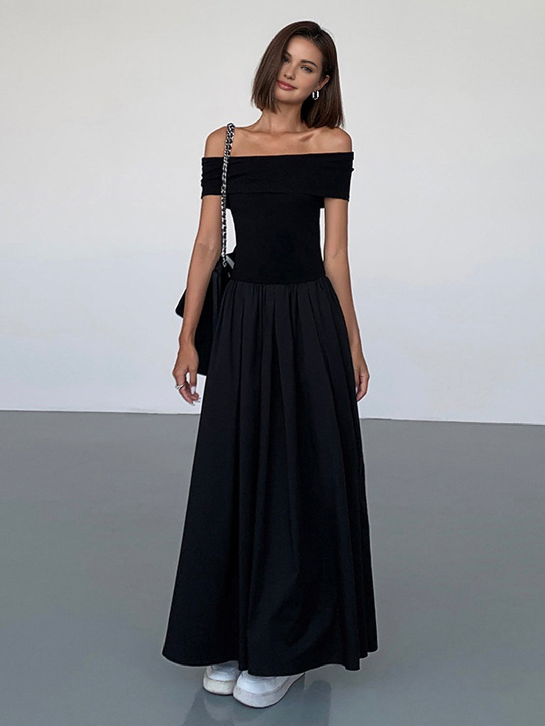 Amélie Off-Shoulder Maxi Dress
