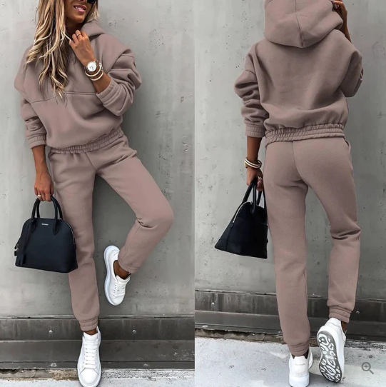 Anika - Relaxed-Fit Tracksuit
